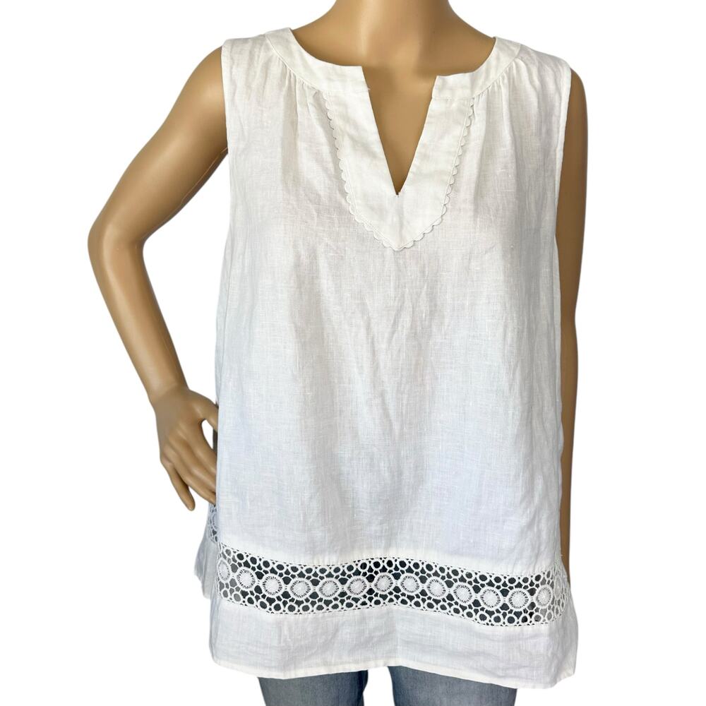 crown & ivy White Sleeveless Linen Blouse with Lace Trim